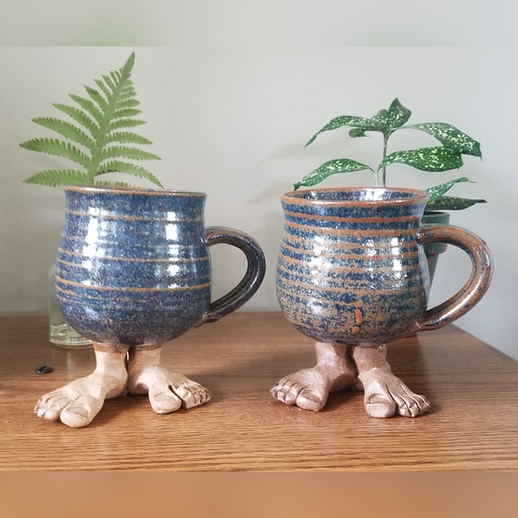 Dining Pair Of Vintage Blue Novelty Pottery Coffee Mugs With Brown Pottery Feet Poshmark